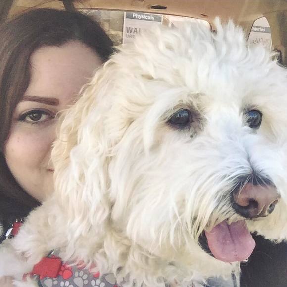 Meet your Posher, Nicole - Picture 1 of 1